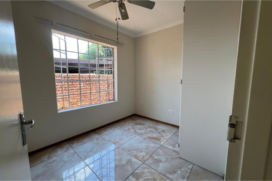 To Let 3 Bedroom Property for Rent in Northwold Gauteng