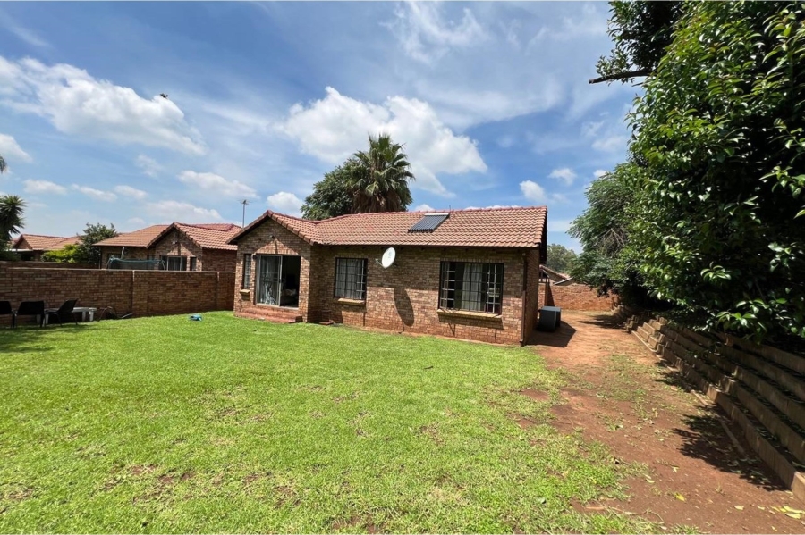 To Let 3 Bedroom Property for Rent in Northwold Gauteng