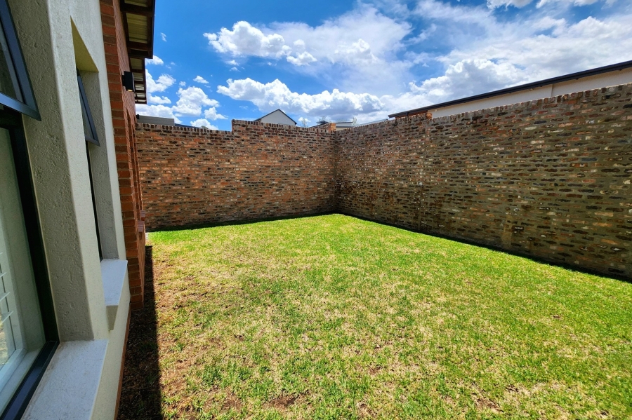 To Let 2 Bedroom Property for Rent in Carlswald Gauteng