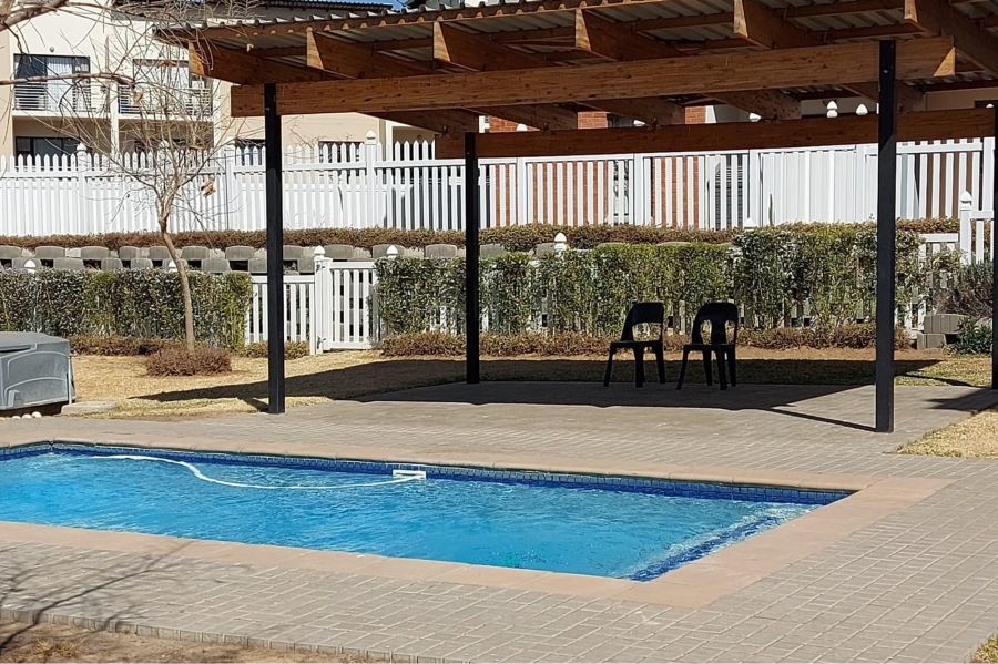 2 Bedroom Property for Sale in Barbeque Downs Gauteng