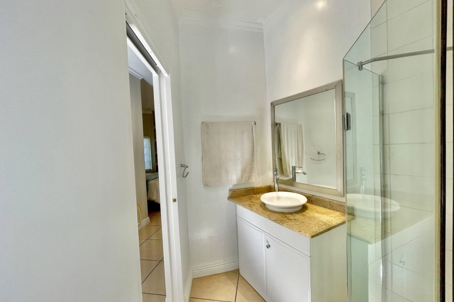 To Let 1 Bedroom Property for Rent in Parktown North Gauteng