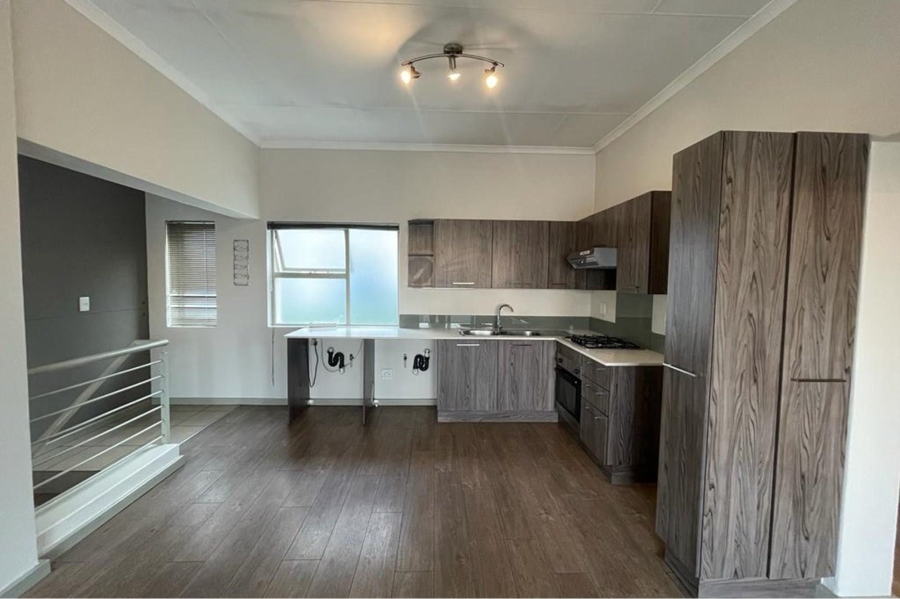 2 Bedroom Property for Sale in Beverley Gauteng