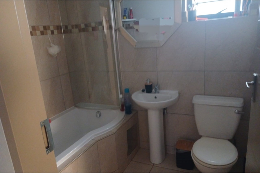 3 Bedroom Property for Sale in Andeon Gauteng