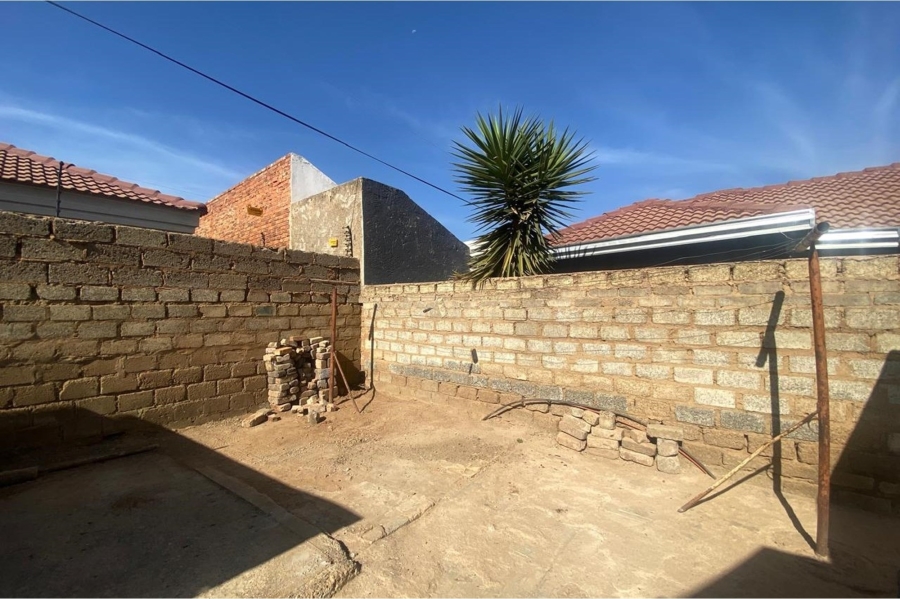 2 Bedroom Property for Sale in Soshanguve WW Gauteng