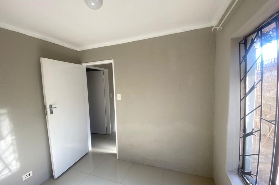 2 Bedroom Property for Sale in Soshanguve WW Gauteng