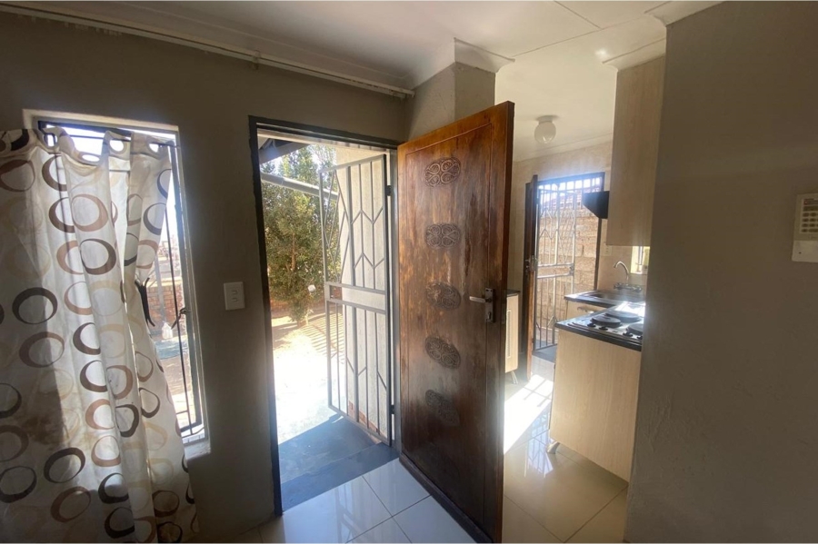 2 Bedroom Property for Sale in Soshanguve WW Gauteng