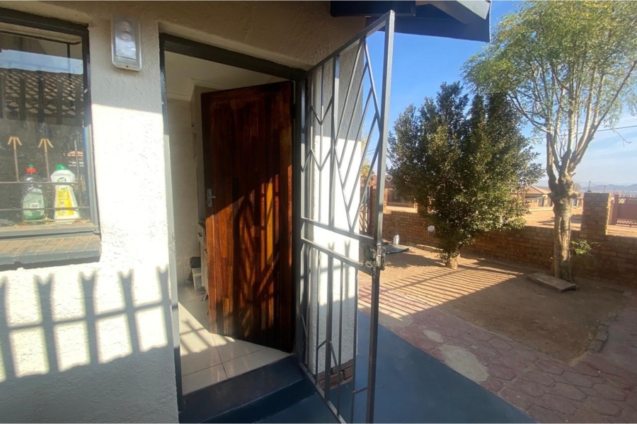 2 Bedroom Property for Sale in Soshanguve WW Gauteng