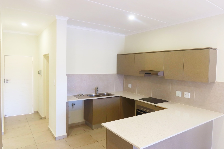 To Let 2 Bedroom Property for Rent in Greenstone Hill Gauteng