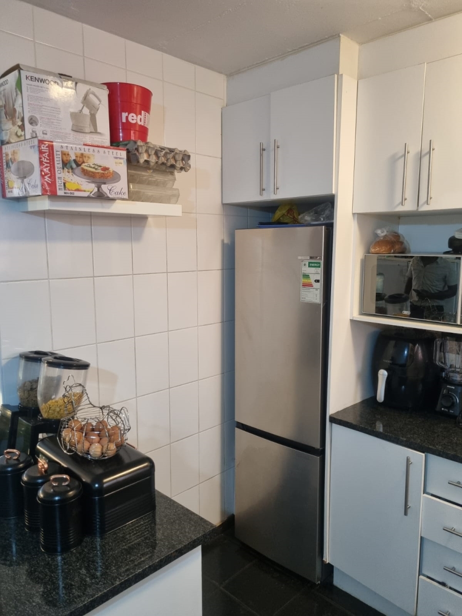 2 Bedroom Property for Sale in Kilner Park Gauteng