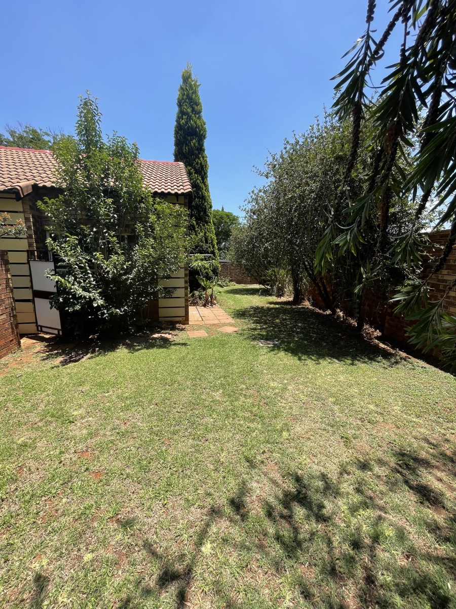 2 Bedroom Property for Sale in Equestria Gauteng