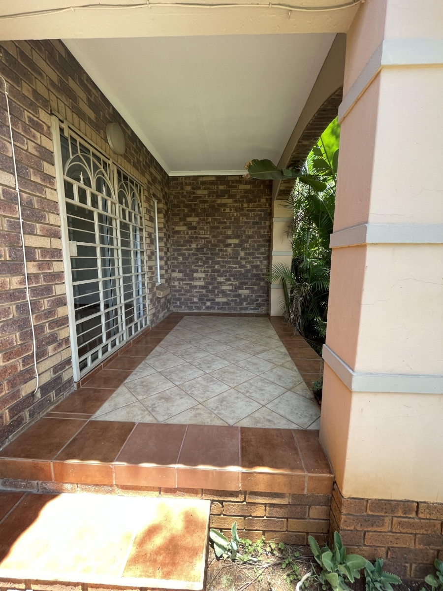 2 Bedroom Property for Sale in Equestria Gauteng