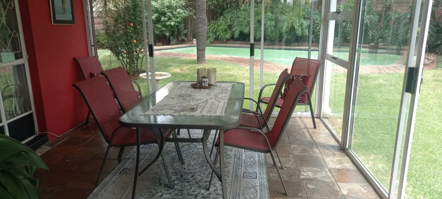 4 Bedroom Property for Sale in Verwoerdpark Gauteng