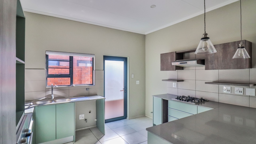 3 Bedroom Property for Sale in Vorna Valley Gauteng