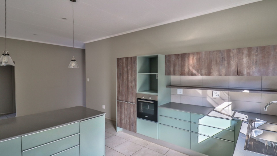 3 Bedroom Property for Sale in Vorna Valley Gauteng