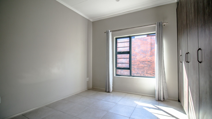 3 Bedroom Property for Sale in Vorna Valley Gauteng
