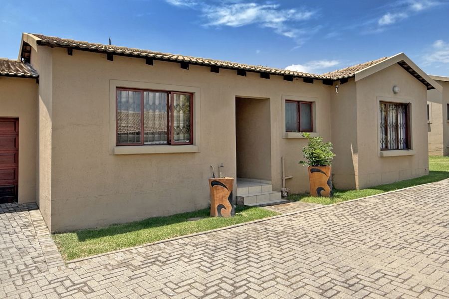 3 Bedroom Property for Sale in Country View Gauteng