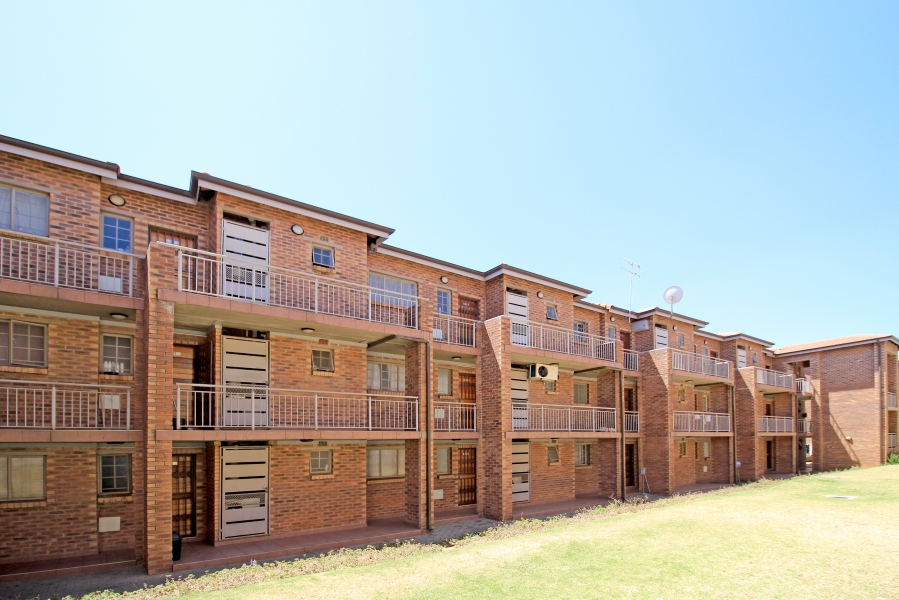 2 Bedroom Property for Sale in Edenvale Central Gauteng