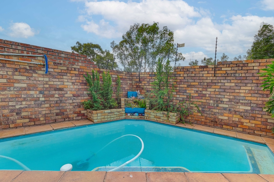 3 Bedroom Property for Sale in North Riding Gauteng