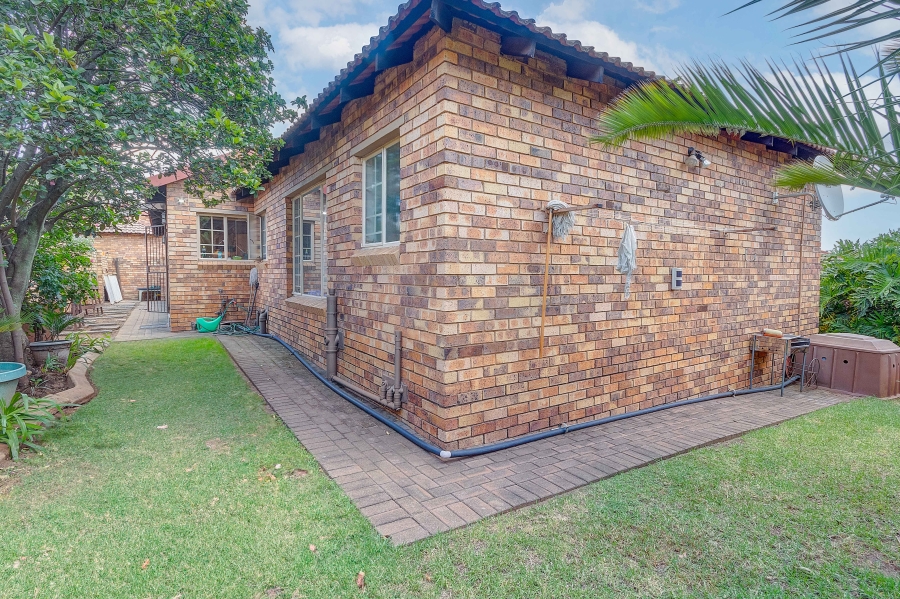 3 Bedroom Property for Sale in North Riding Gauteng