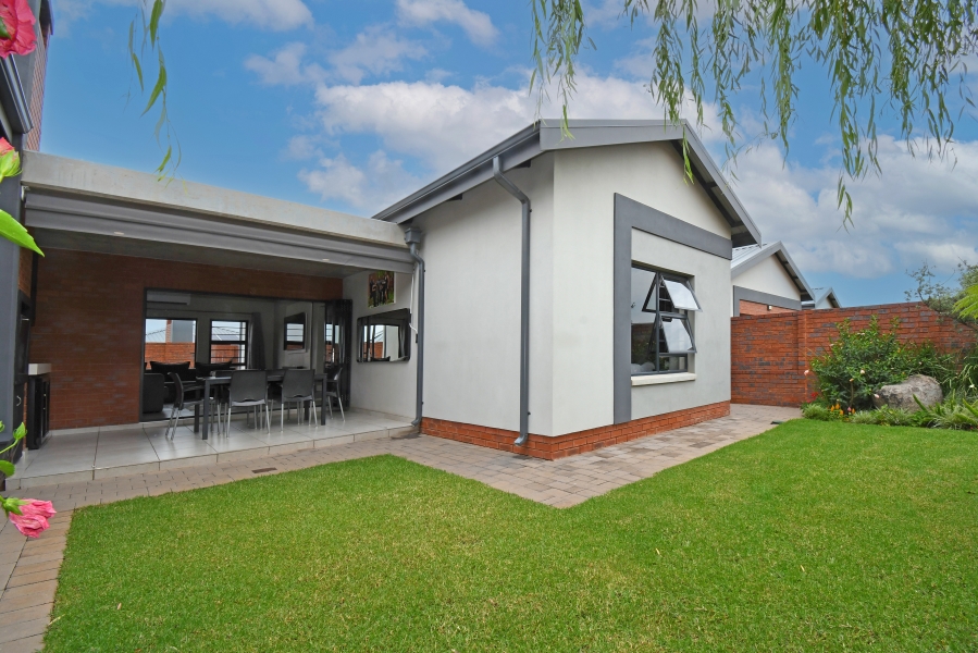 3 Bedroom Property for Sale in Kyalami Hills Gauteng