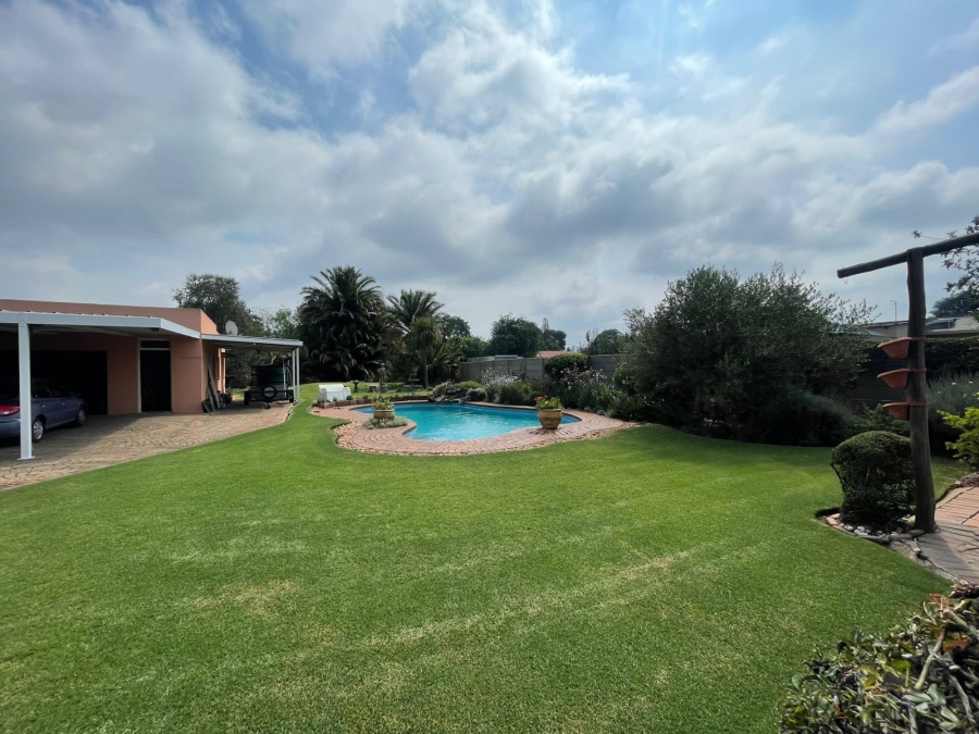 3 Bedroom Property for Sale in Witpoortjie Gauteng