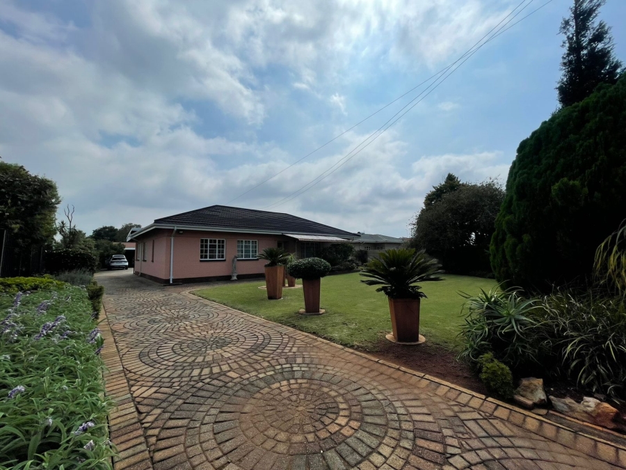 3 Bedroom Property for Sale in Witpoortjie Gauteng