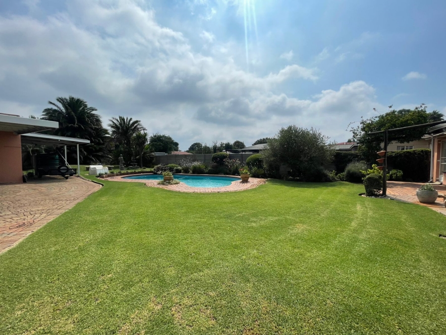 3 Bedroom Property for Sale in Witpoortjie Gauteng