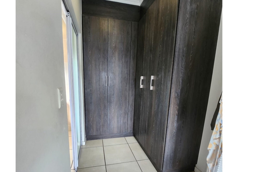 1 Bedroom Property for Sale in Greenstone Hill Gauteng