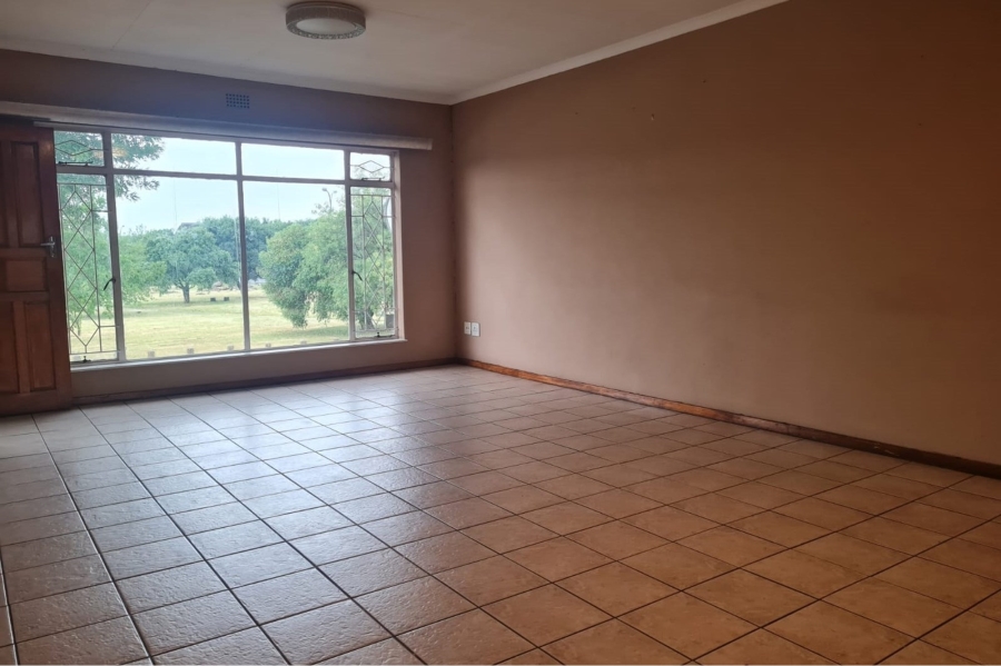 3 Bedroom Property for Sale in New Redruth Gauteng