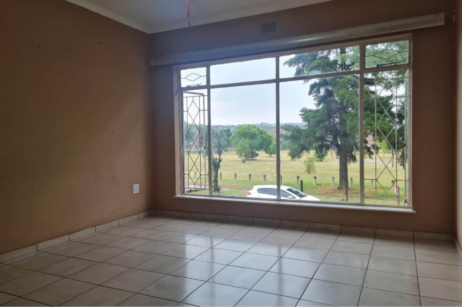 3 Bedroom Property for Sale in New Redruth Gauteng