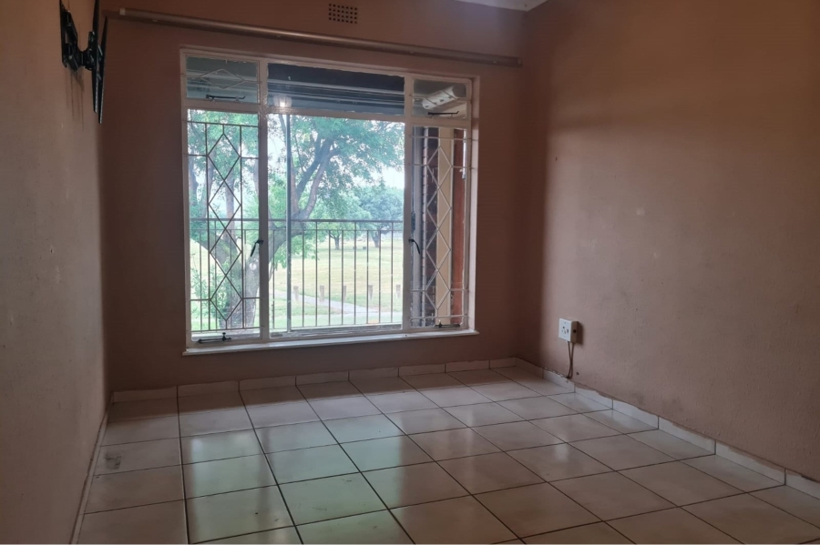 3 Bedroom Property for Sale in New Redruth Gauteng