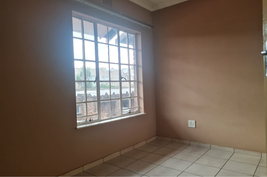 3 Bedroom Property for Sale in New Redruth Gauteng