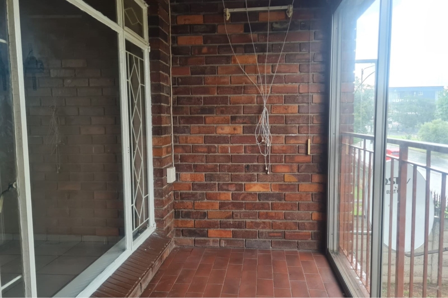 3 Bedroom Property for Sale in New Redruth Gauteng