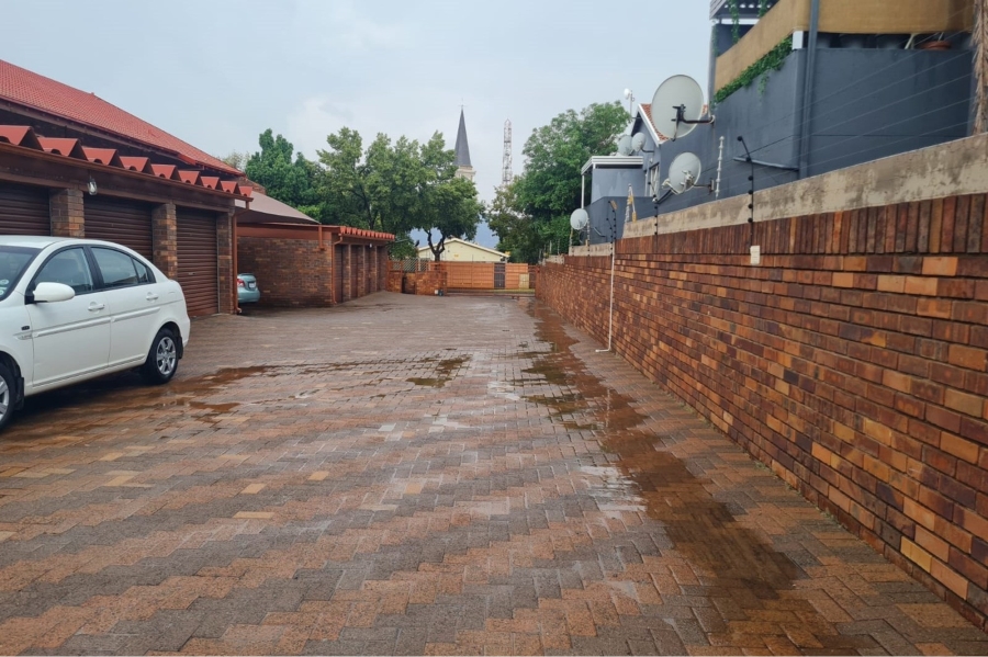 3 Bedroom Property for Sale in New Redruth Gauteng