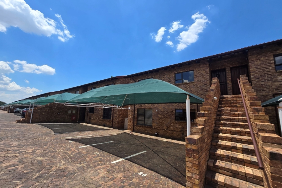 3 Bedroom Property for Sale in North Riding Gauteng