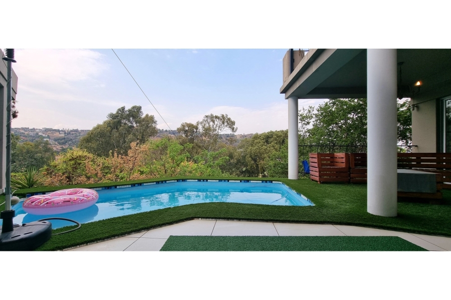 4 Bedroom Property for Sale in Glenvista Gauteng