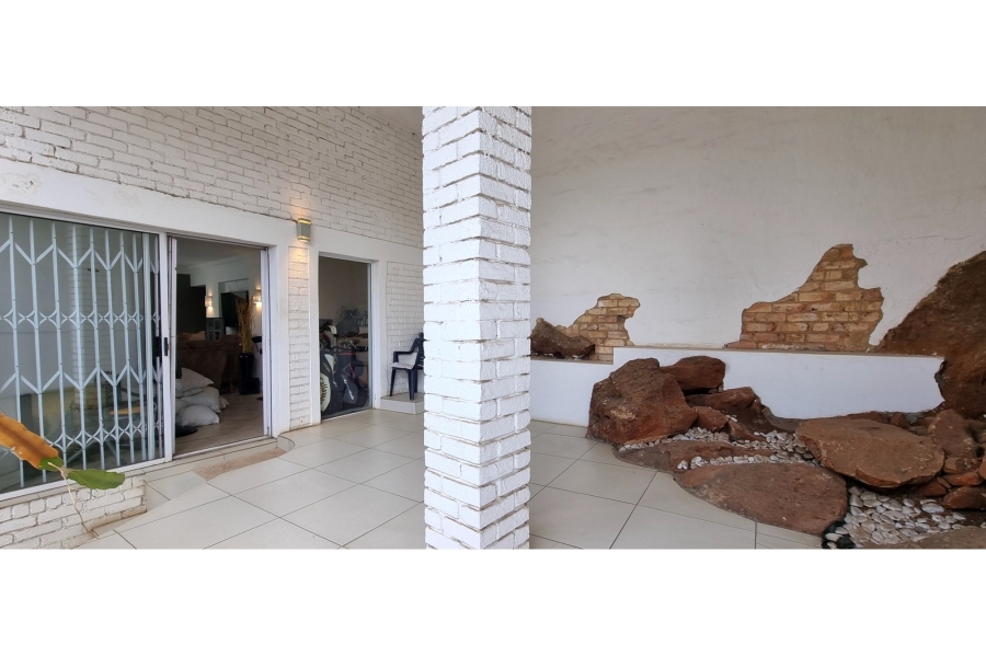 4 Bedroom Property for Sale in Glenvista Gauteng