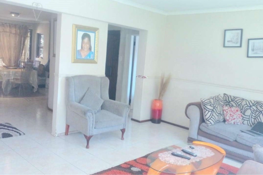 4 Bedroom Property for Sale in Bromhof Gauteng