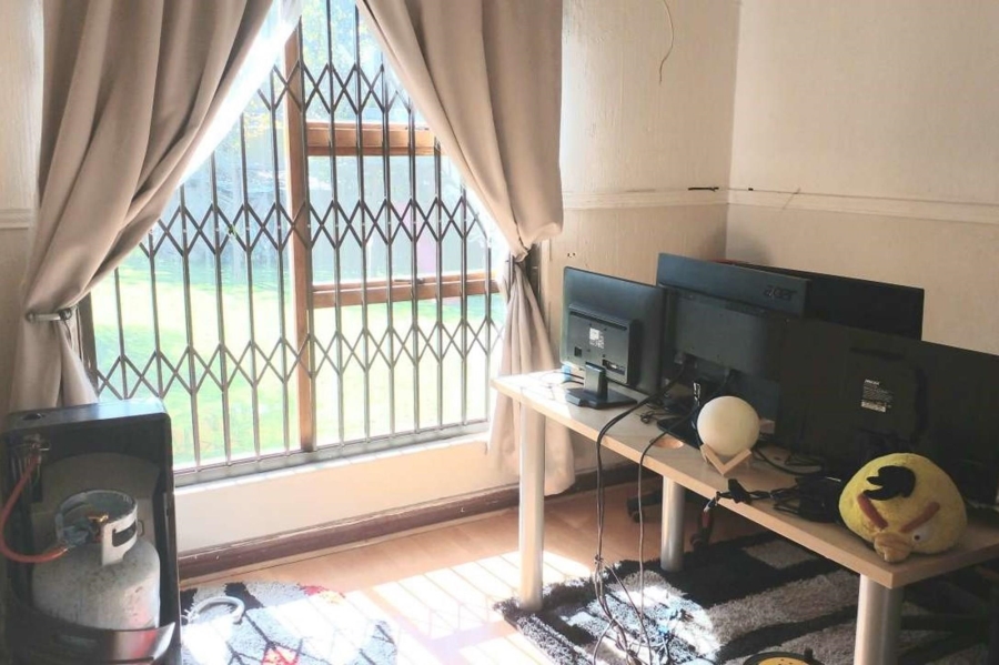 4 Bedroom Property for Sale in Bromhof Gauteng