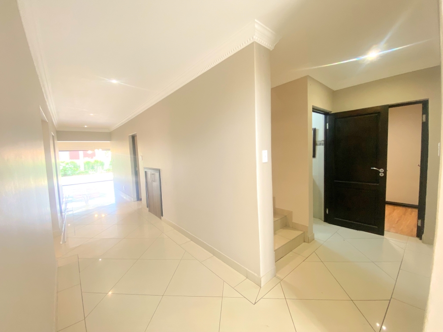 5 Bedroom Property for Sale in Willow Acres Gauteng