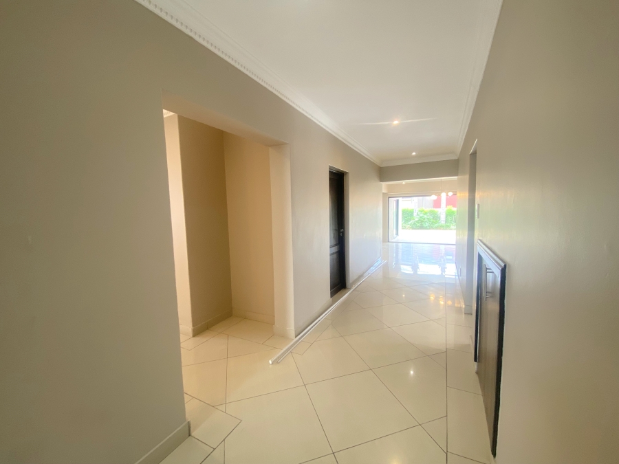 5 Bedroom Property for Sale in Willow Acres Gauteng