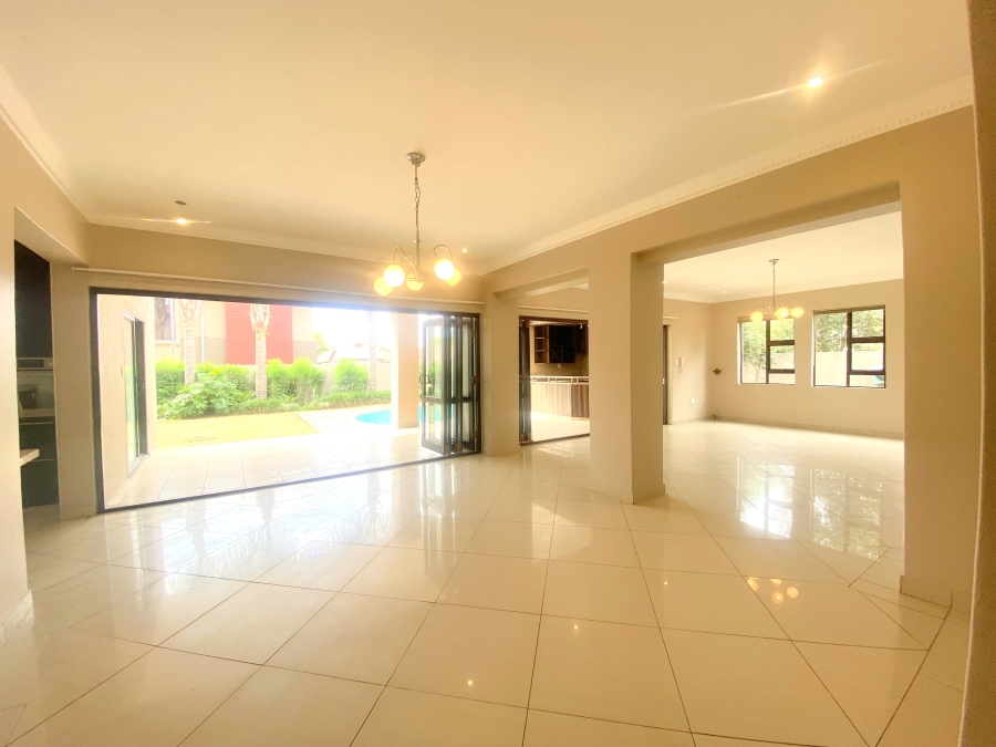 5 Bedroom Property for Sale in Willow Acres Gauteng