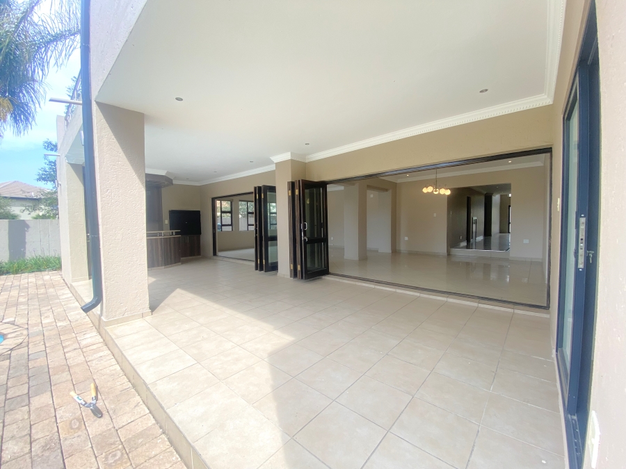 5 Bedroom Property for Sale in Willow Acres Gauteng