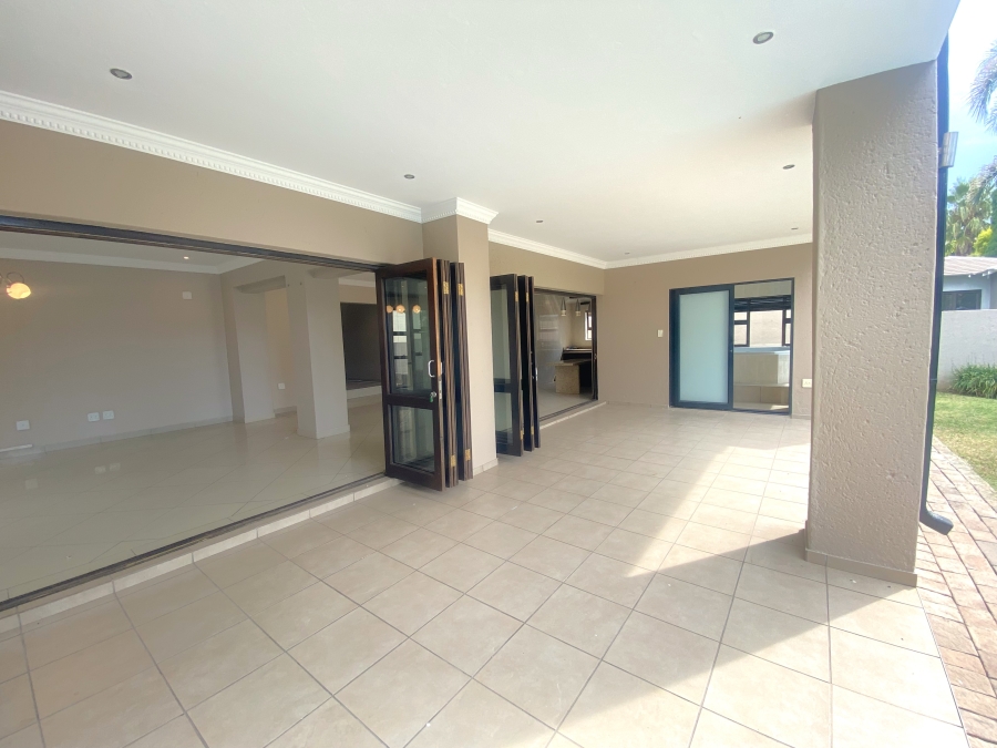 5 Bedroom Property for Sale in Willow Acres Gauteng