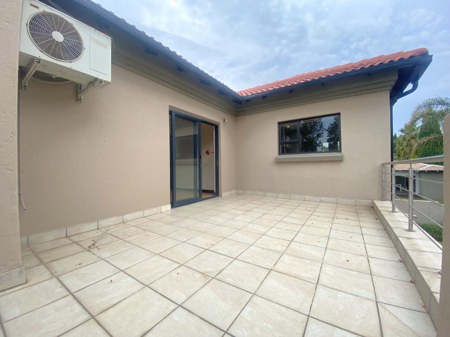 5 Bedroom Property for Sale in Willow Acres Gauteng