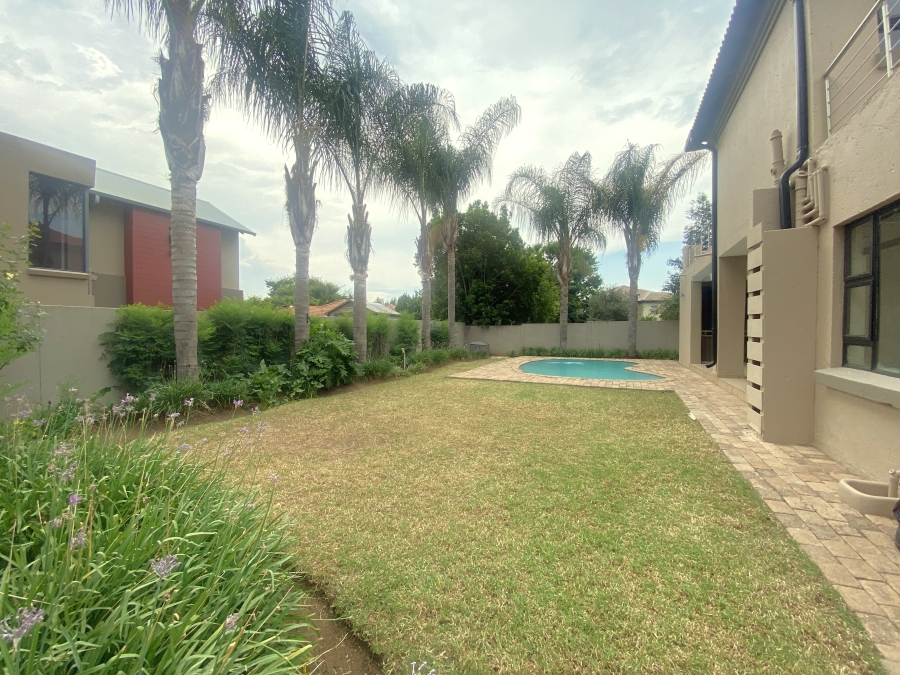 5 Bedroom Property for Sale in Willow Acres Gauteng