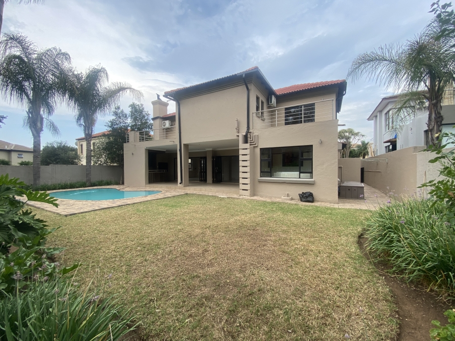 5 Bedroom Property for Sale in Willow Acres Gauteng