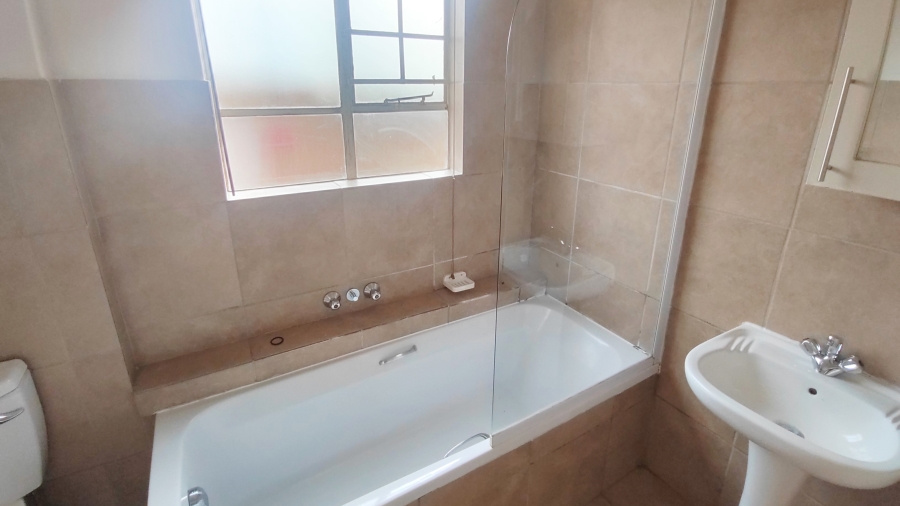 2 Bedroom Property for Sale in Montana Gauteng