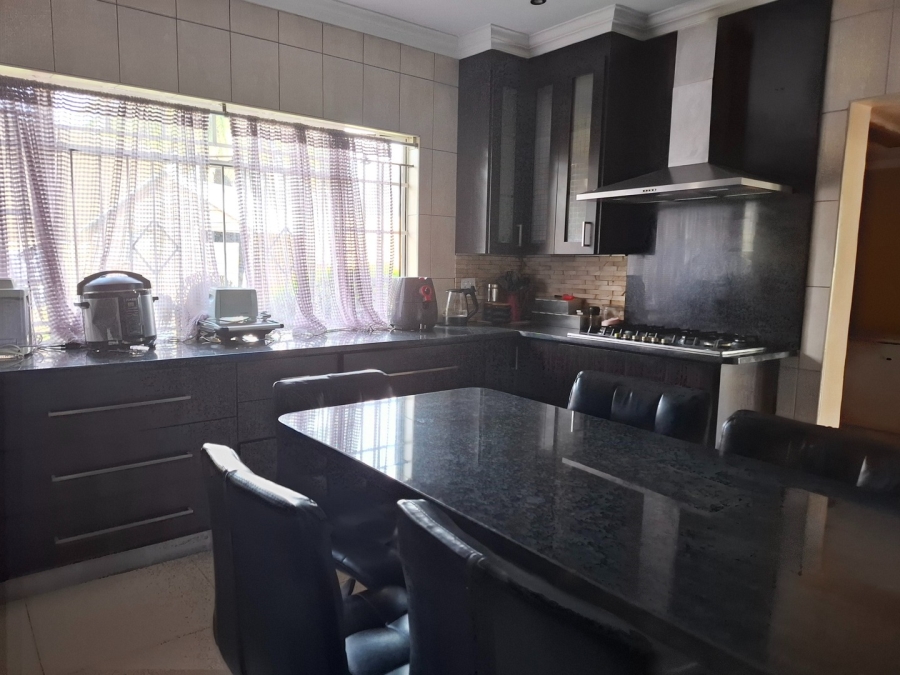 4 Bedroom Property for Sale in Rynsoord Gauteng