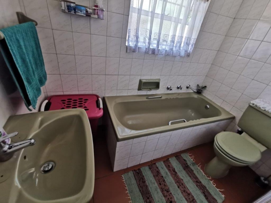 3 Bedroom Property for Sale in Brackendowns Gauteng